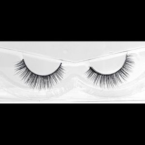 Hyde Styles Lash ‘Natural’